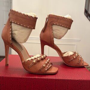 New In Box Donald J Pliner Wila Open-Toe Ankle Strap Heels (Size 5)